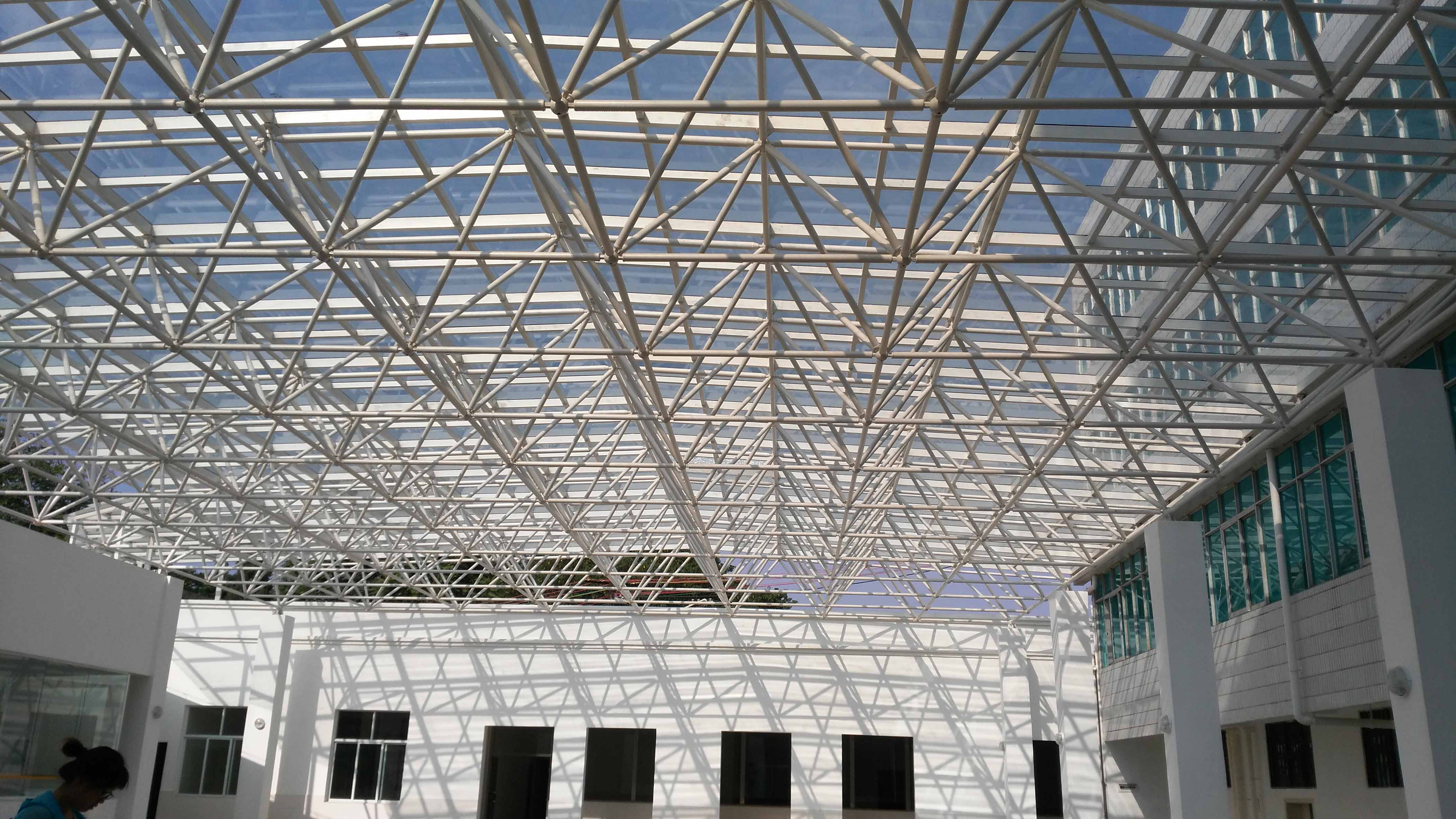 房山平板型网架安装